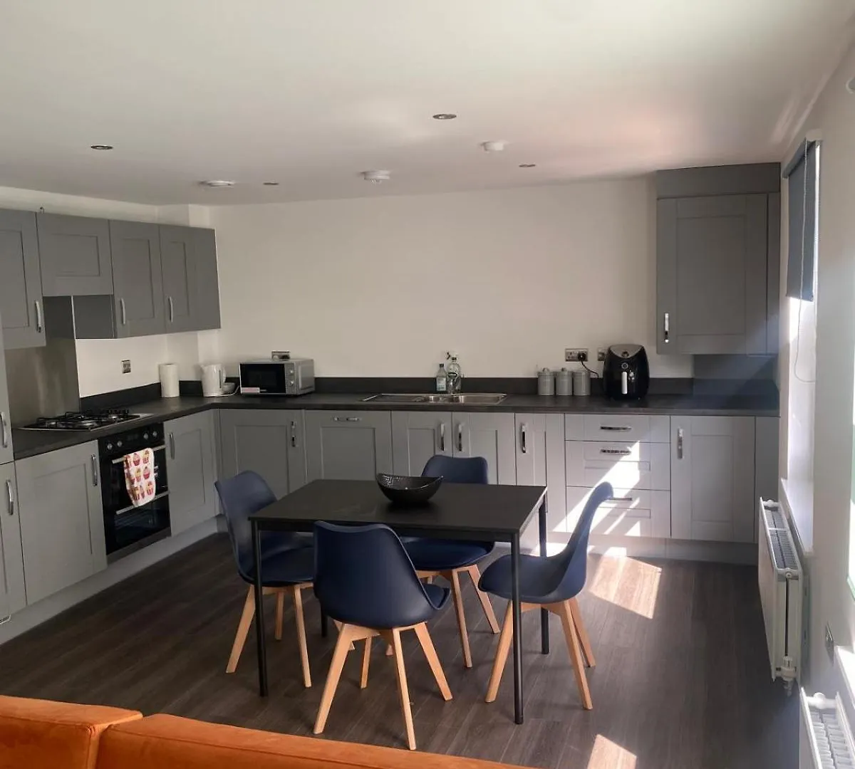 レインハムCozy 2 Bed Flat In Rainhamアパートメント